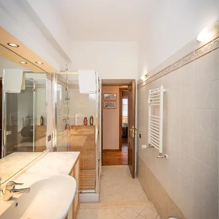 Elettra Luxury דירה *